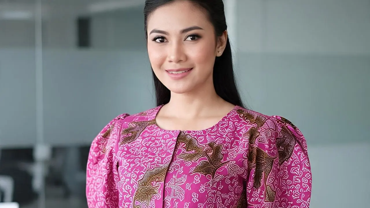 Model Atasan Batik Buat Kerja Blouse Batik Lengan Balon