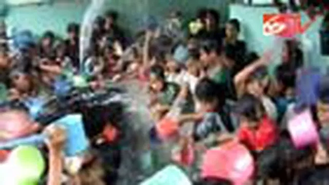 Jelang Puasa, Mandi di Sumur Keramat