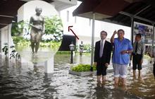 Dituding penyebab banjir, ini cerita patung bugil di istana