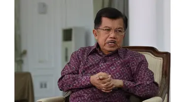   Mundurnya Setya Novanto sebagai Ketua DPR tidak hanya berdampak pada kasus etik yang ditangani Mahkamah Kehormatan Dewan (MKD). Aksi berani MKD 'melengserkan' Setnov juga dinilai Wakil Presiden Jusuf Kalla  bisa memulihkan martabat DPR.