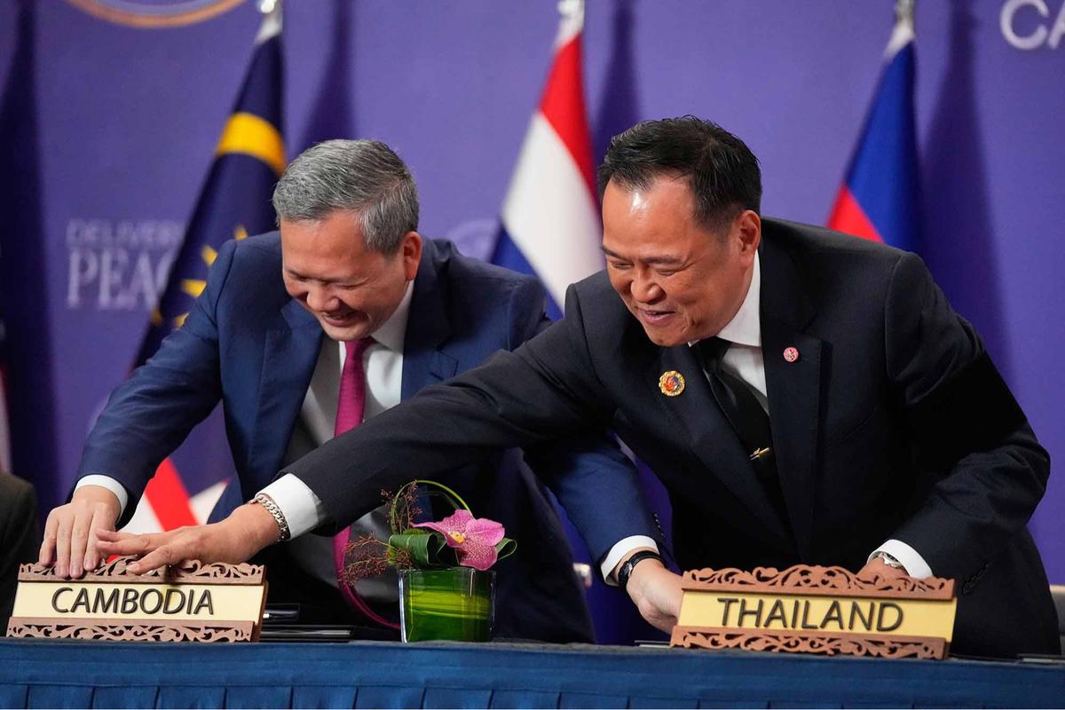 FOTO: Gencatan Senjata Thailand–Kamboja Disepakati di KTT ASEAN, Anwar dan Trump Jadi Mediator