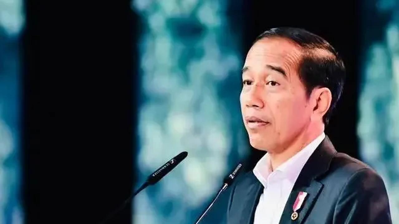 Presiden Joko Widodo (Jokowi) mendorong kebijakan untuk menerapkan hybrid working untuk mengatasi masalah kualitas udara di wilayah Jabodetabek yang sangat buruk dalam sepekan terakhir.