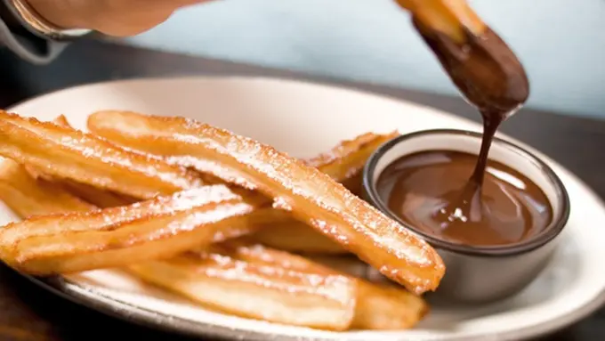 Resep Churros Enak nan Mudah untuk Caamilan Keluarga