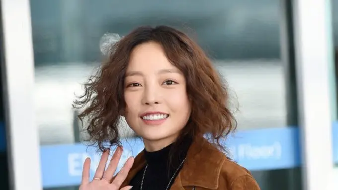 Goo Hara muncul dengan rambut barunyaa. (Foto: Koreaboo)