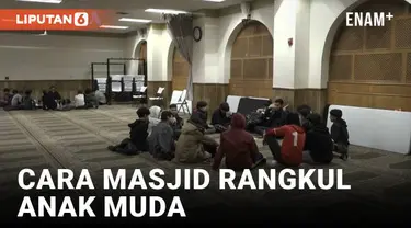 Masjid Dearborn di negara bagian Michigan telah berdiri sejak 8 dekade lalu, namun keberadaannya tak lekang dimakan waktu. Bukan hanya sebatas tempat ibadah, tapi juga pusat kegiatan masyarakat Muslim di kota tersebut. Dewan Masjid kini juga fokus me...