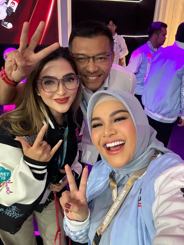 Aurel Hermansyah, Anang Hermansyah, dan Ashanty. (Foto: Dok. Instagram @aurelie.hermansyah)