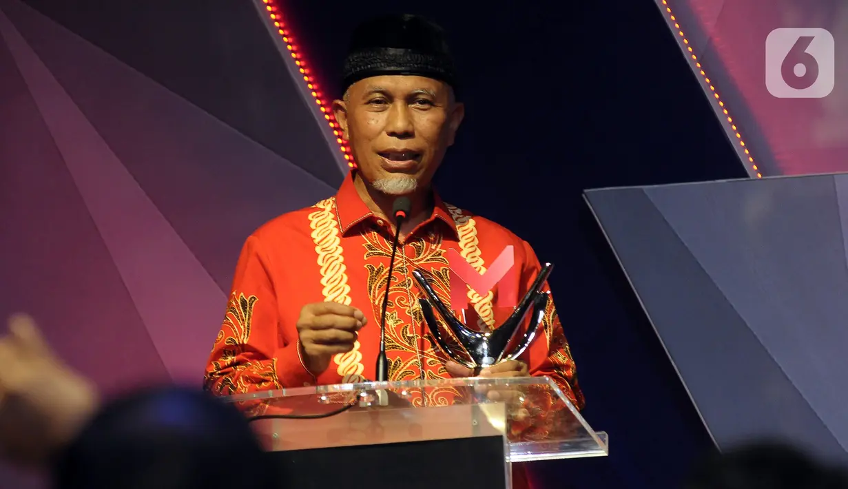 Gubernur Sumatera Barat Mahyeldi Ansharullah mengatakan, penghargaan ini merupakan semangat bagi pemerintah yang saat ini telah menyiapkan lebih dari 300 desa atau nagari dengan 50 desa yang dijadikan sebagai agrowisata. (merdeka.com/Imam Buhori)
