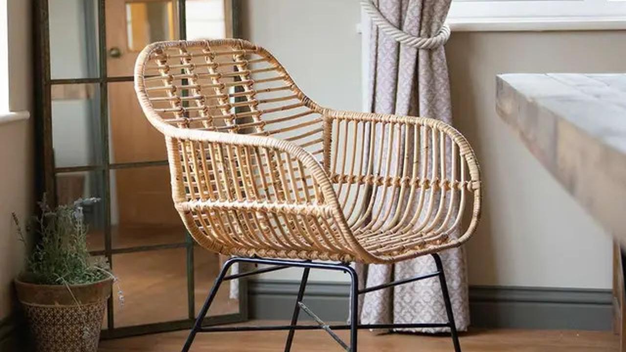 5 Model Kursi Kayu Terkini yang Bikin Cantik Dekorasi dalam Rumah April 2025