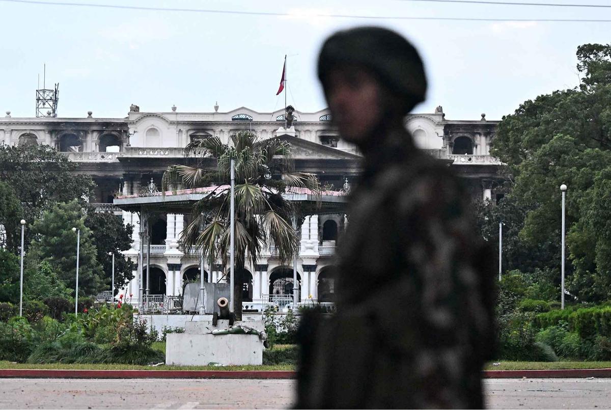 FOTO; Paska Kerusuhan Masif, Militer Nepal Berlakukan Jam Malam Nasional