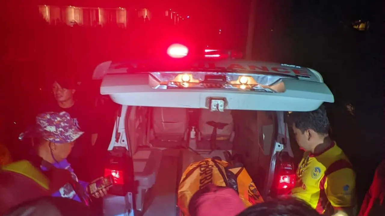Pencarian korban terseret arus di Pantai Purnama (Istimewa)