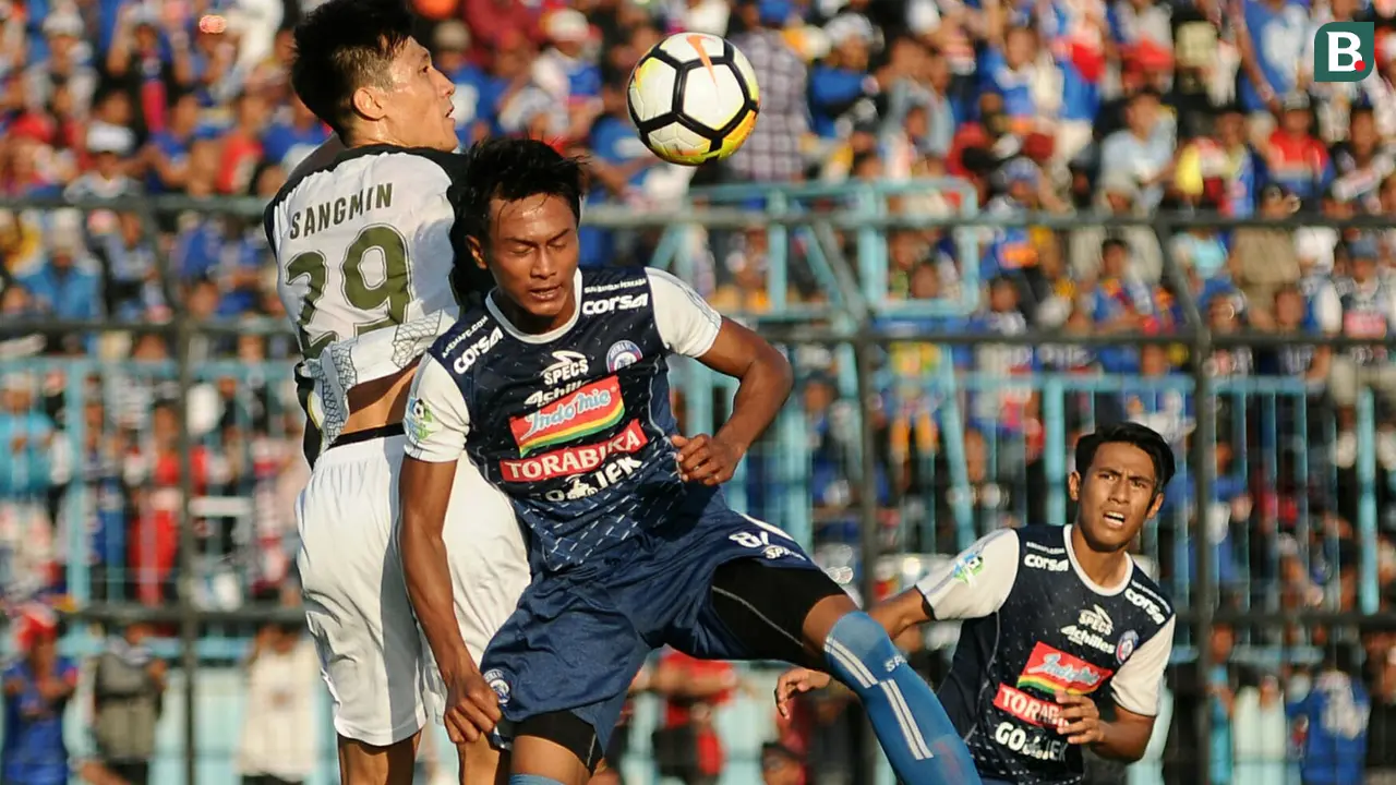 Arema FC vs PS Tira
