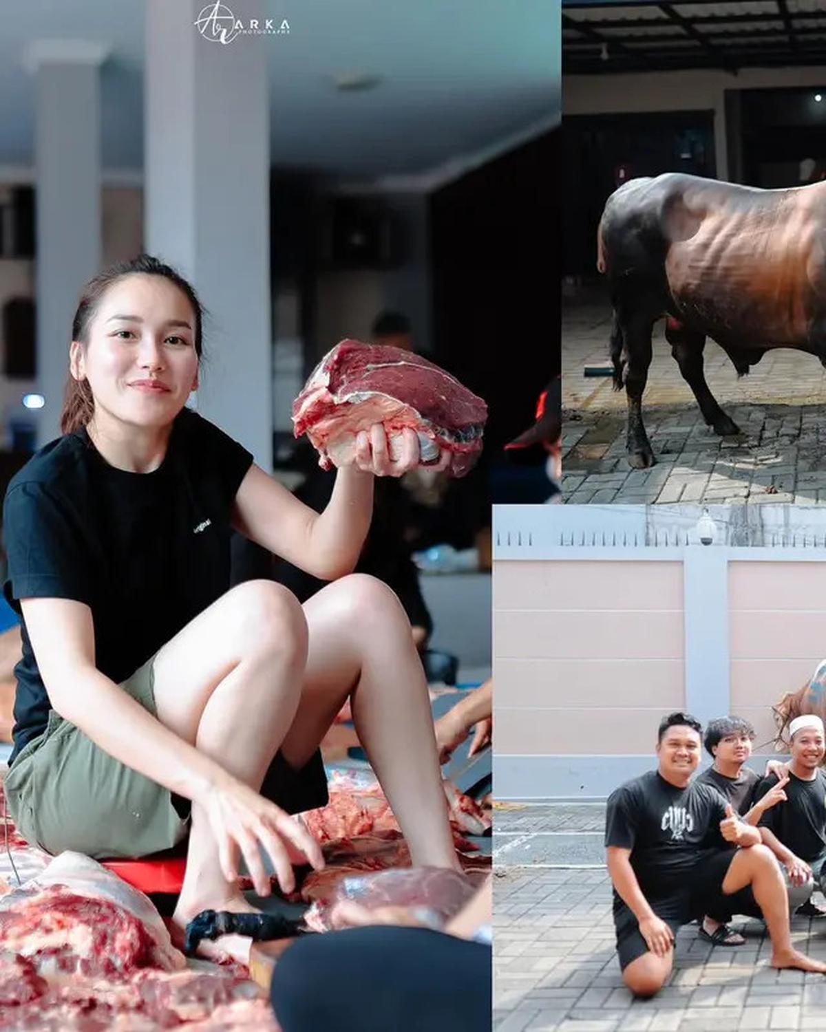 Potret Ayu Ting Ting Ikut Potong Daging Kurban, Tampil Santai Pakai Kaus dan Celana Pendek