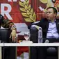 Ketua MPR Bambang Soesatyo (kiri) bersama Wakil Ketua DPD Sultan Najamudin (kanan) memberikan pemaparan tentang Refleksi Akhir Tahun di Kompleks Paerlemen, Senayan, Jakarta, Rabu (18/12/2019). (Liputan6.com/Johan Tallo)
