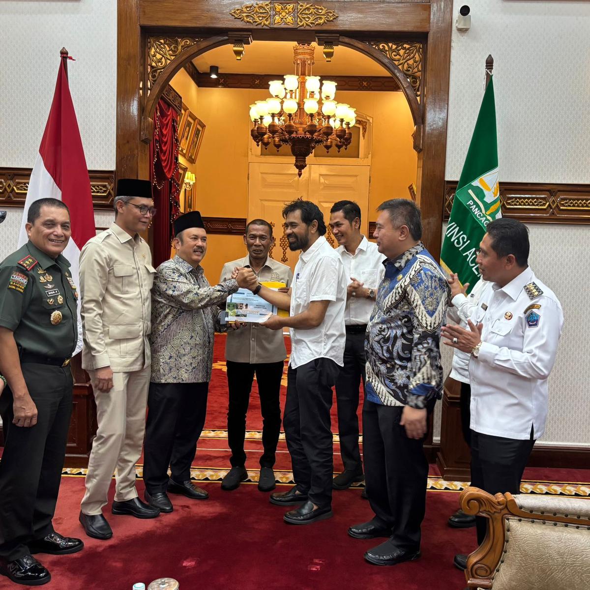 Gubernur Aceh Muzakir Manaf