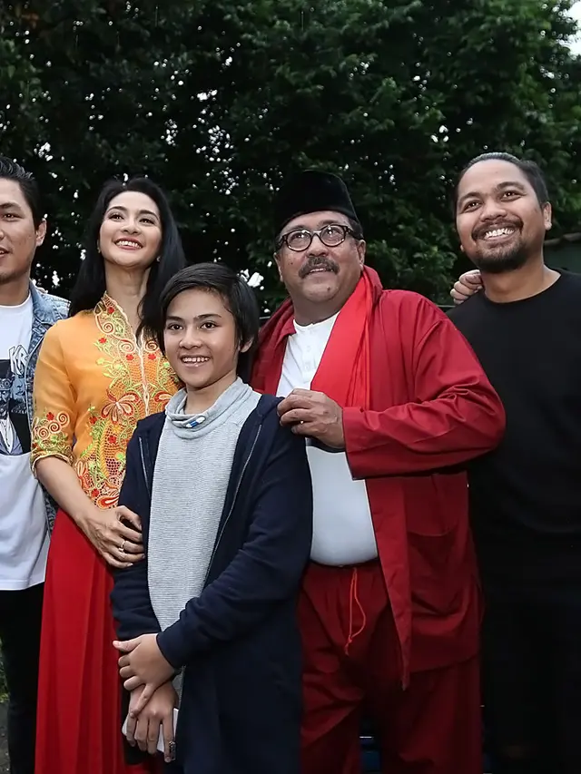 [Bintang} Armada Band OST Si Doel The Movie
