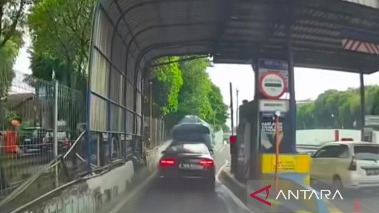Sopir Mobil Mewah Terobos Tol Simatupang Diduga Depresi, Polisi Lakukan Penanganan Khusus
