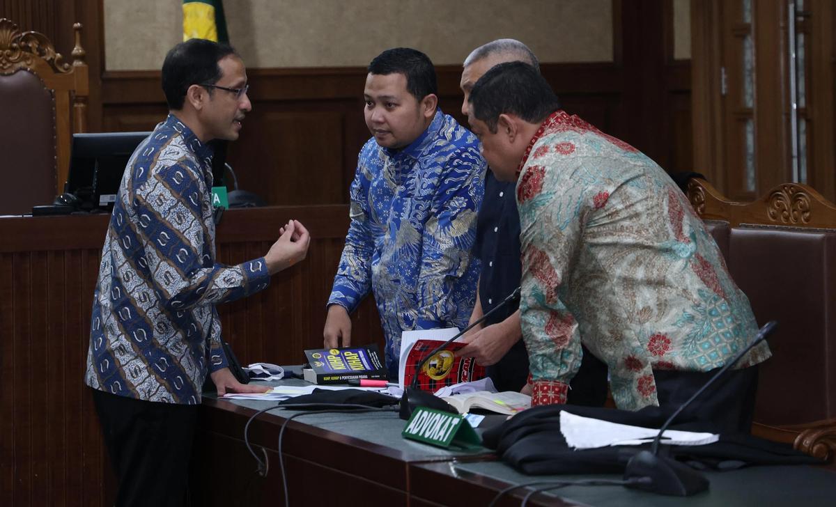 FOTO: Nadiem Jelaskan Tim Bayangan Kemendikbudristek di Sidang Chromebook