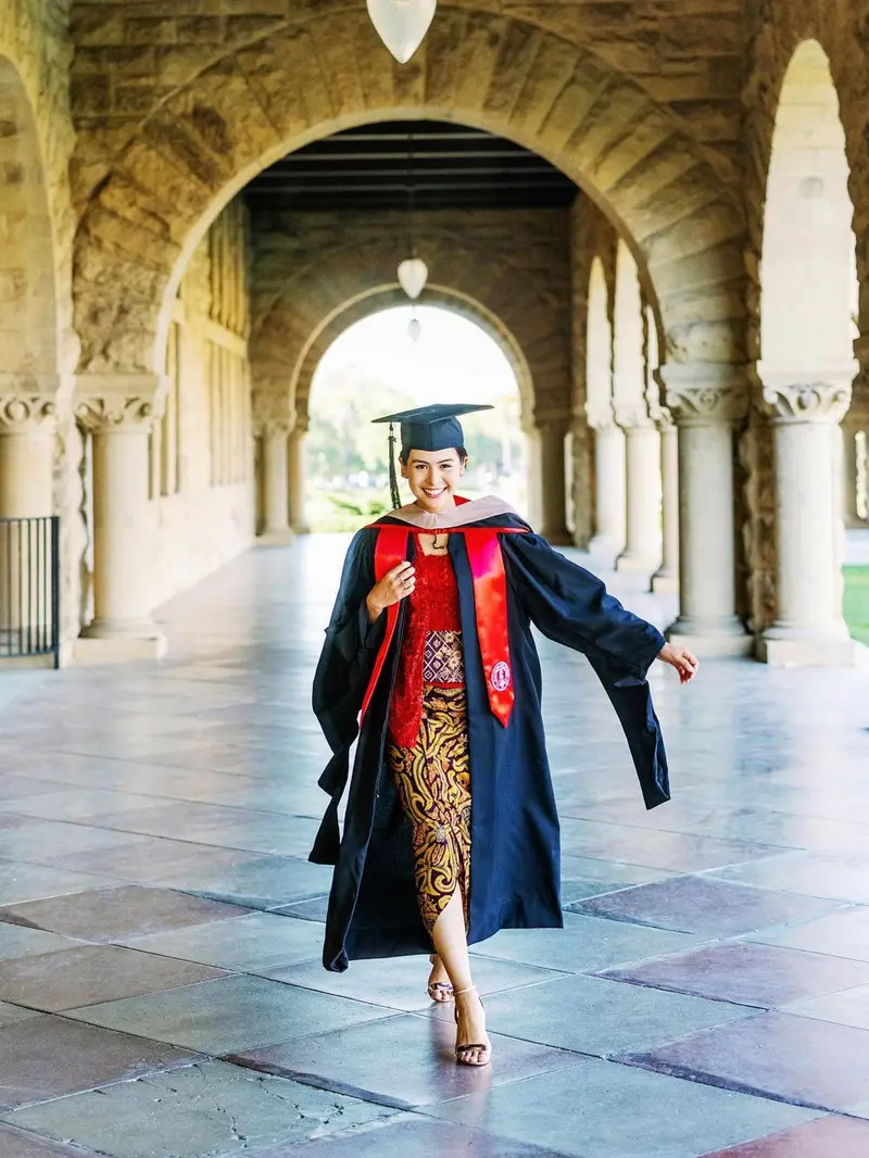 Maudy Ayunda Raih Gelar S2 di Stanford University