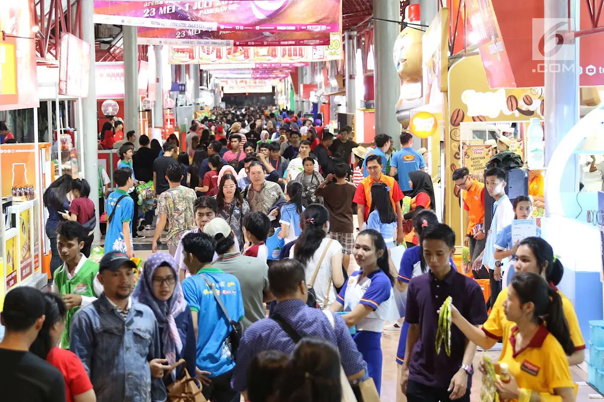 Ribuan Pengunjung Ramaikan Hari Pertama Jakarta Fair 2018