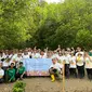 PT Mandiri Sekuritas tanam mangrove (Foto: Mandiri Sekuritas)