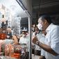 Mendag Lutfi juga mengunjungi Pasar Pusar Medan untuk meninjau harga dan pasokan minyak goreng (Ist)