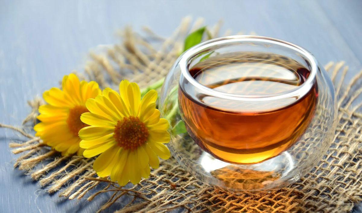 Sudah sejak zaman kuno, madu bukan hanya dijadikan makanan, tetapi juga obat yang ampuh untuk kesehatan.
