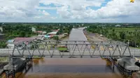 Proses pembangunan jembatan Sei Puting Kalimantan Selatan