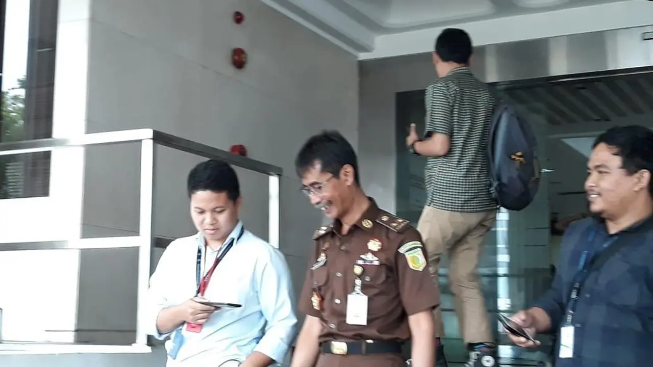Kepala Pusat Diklat Manajemen dan Kepemimpinan pada Badan Pendidikan dan Pelatihan Kejaksaan RI‎ Ranu Mihardja mendaftarkan jadi capim KPK, Kamis (4/7/2019).