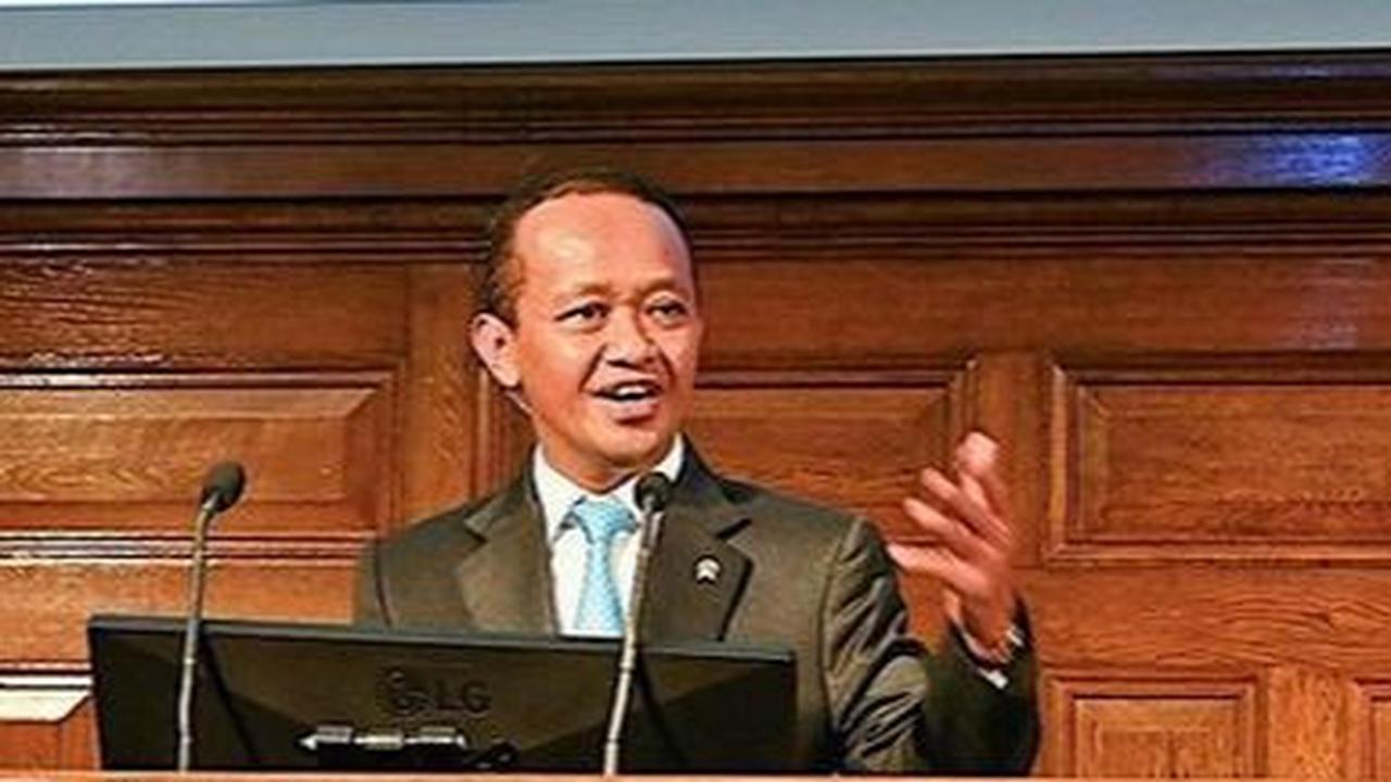 Sebelumnya, Menteri Investasi Bahlil Lahadalia menyampaikan, 5 janji terhadap warga Rempang pasca dirinya bertemu langsung dengan masyarakat dan pemuka adat setempat beberapa waktu lalu.