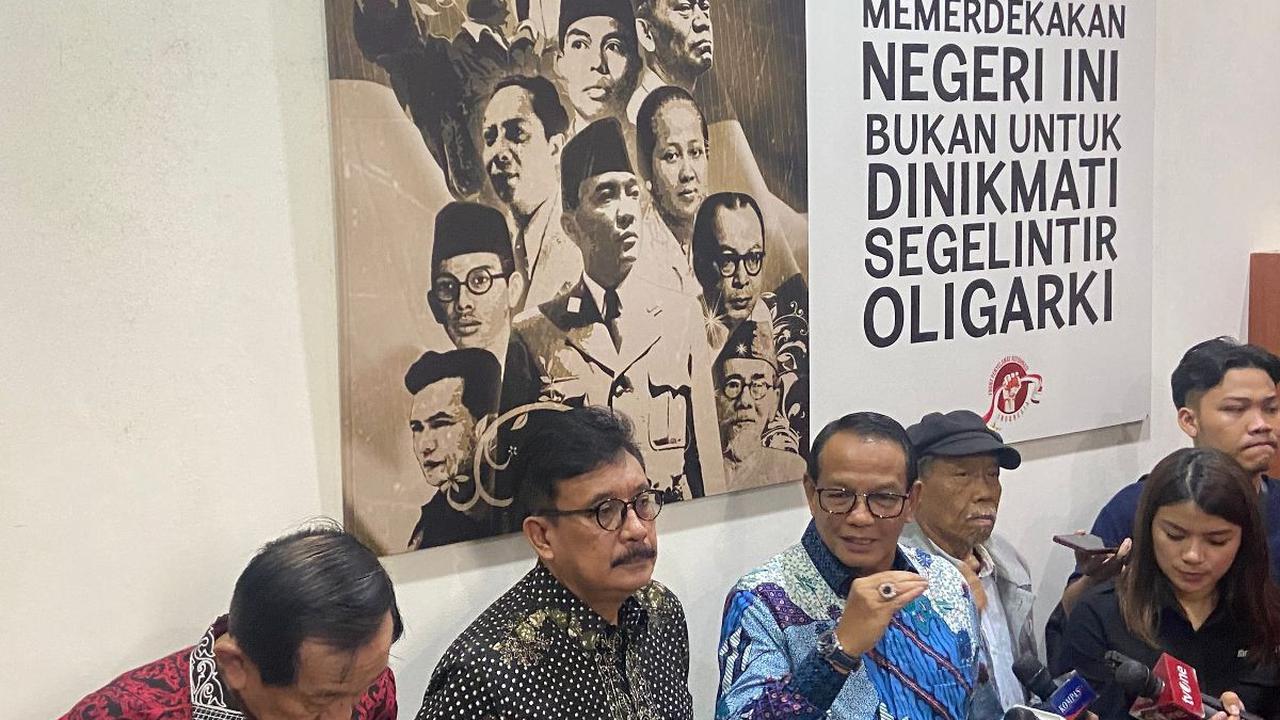 Meski demikian, bila putusan MK justru semakin melunturkan semangat demokrasi, Agus memastikan dirinya dan F-PDR akan tetap bersuara dan melakukan kerja kerakyatan agar demokrasi tidak punah di Indonesia.