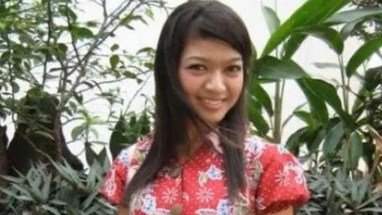 Situasi keuangan keluarganya yang pas-pasan.