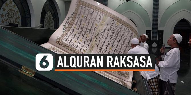 VIDEO: Tradisi Tadarus Ramadan dengan Al-Quran Raksasa di Banyuwangi