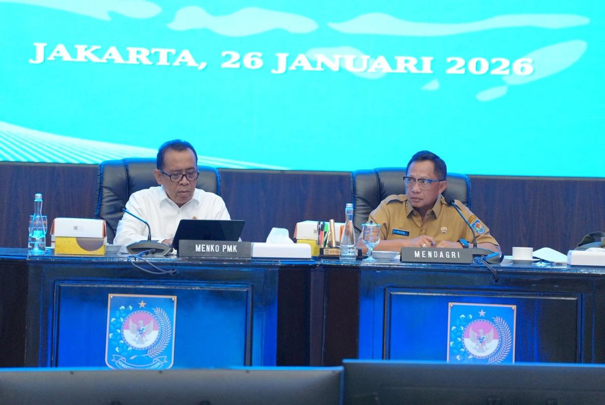 Mendagri Tito Karnavian saat Rapat Koordinasi Percepatan Rehabilitasi dan Rekonstruksi Pascabencana Alam