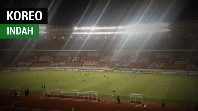 Berita video The Jak menunjukkan koreografi indah di tribun SUGBK (Stadion Utama Gelora Bung Karno) saat Persija Jakarta bertanding melawan Home United pada laga semifinal zona ASEAN Piala AFC 2018, Selasa (15/5/2018).