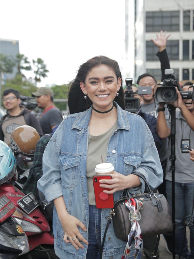 Thalita Latief Tanggapi Santai Isu Perceraian - News ...