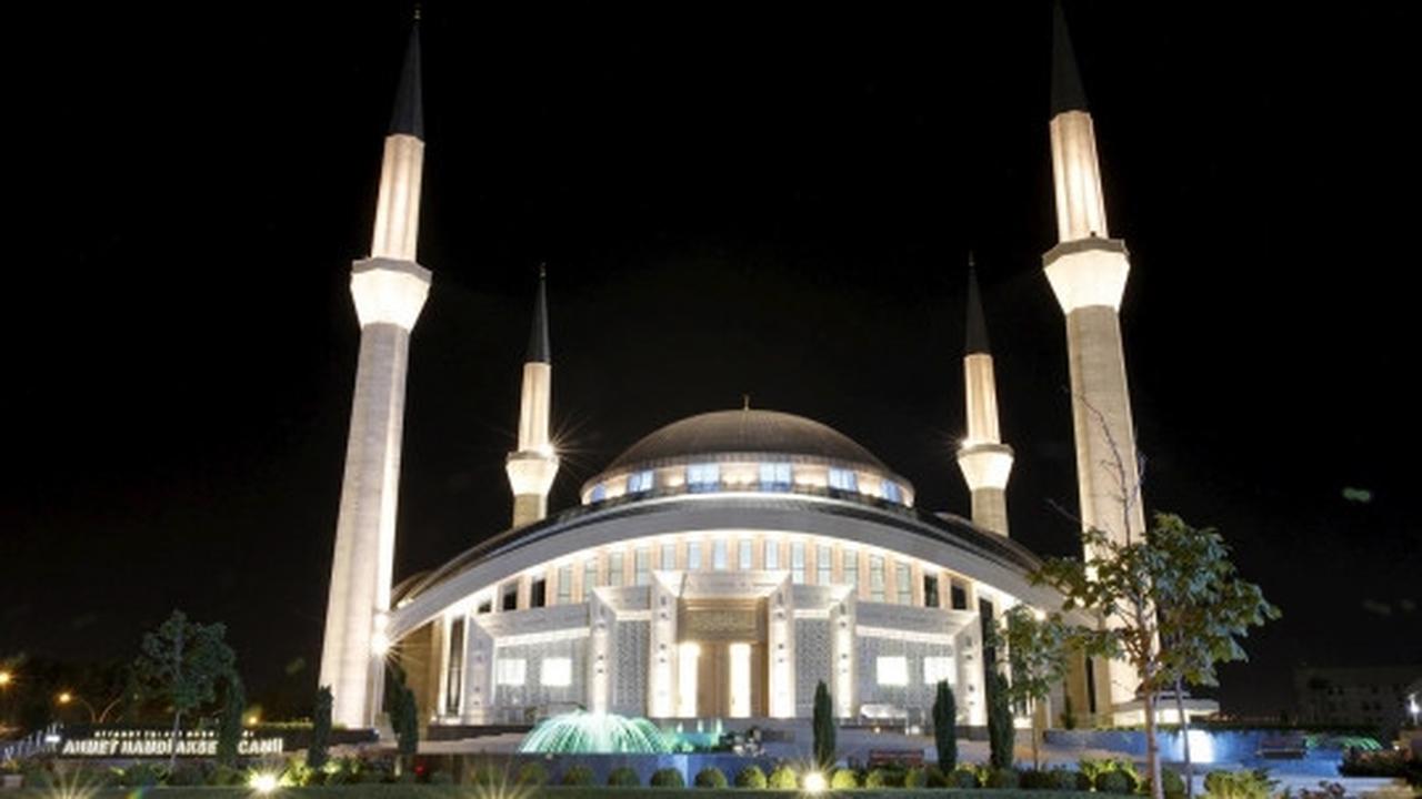 Semarak masjid-masjid agung di dunia ramaikan Ramadan