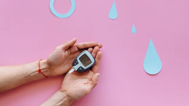 Contoh ilustrasi alat pengecekan kadar kolesterol