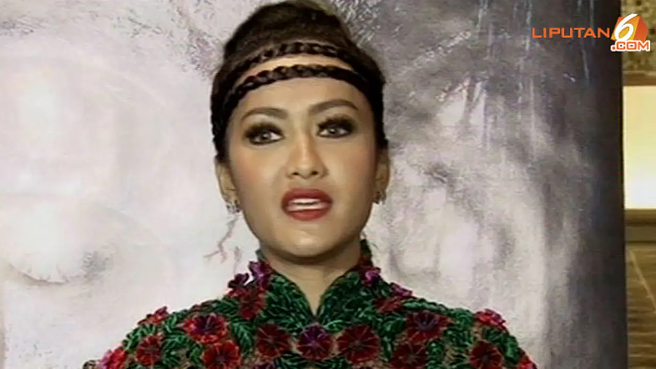 julia-perez-nikah-130821b.jpg