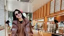 Maudy Ayunda beri inspirasi gaya liburan musim dingin saat mudik ke rumah keduanya di Amerika