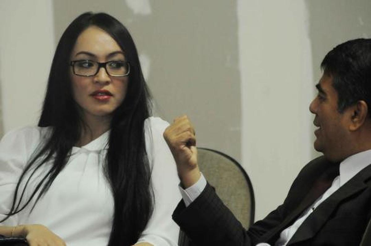 Angie batal jalani sidang lanjutan