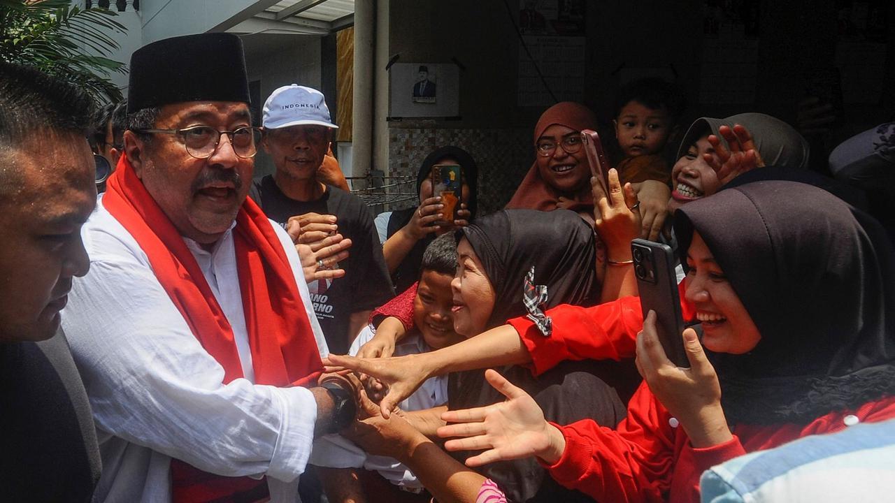 Rano Karno: Kita akan Mengembalikan Fungsi Trotoar