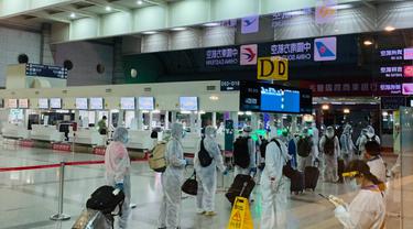 ABK Indonesia menunggu penerbangan mereka di Bandara Internasional Kaohsiung. (Photo credit: MOFA Taiwan)