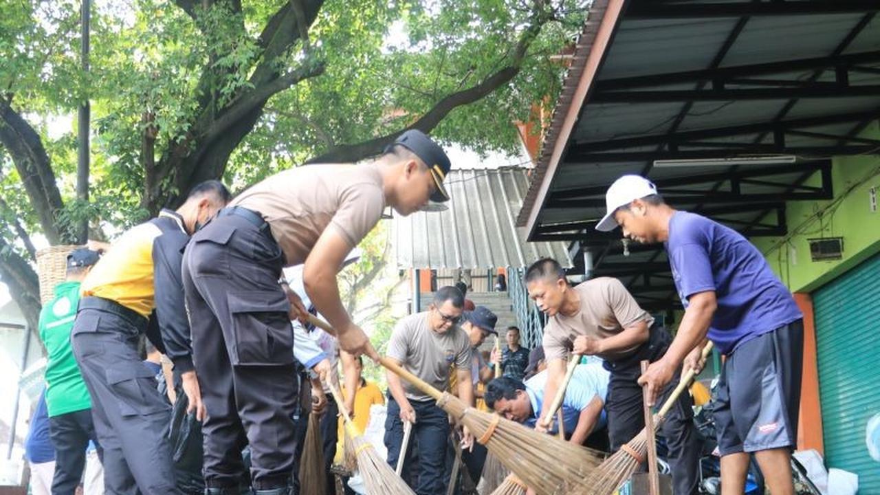 Sinergi TNI-Polri dan Pemkab Kulon Progo Gencarkan Pembersihan Pasar Wates
