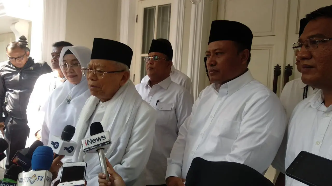 Calon wakil presiden Ma'ruf Amin, masih melakukan aktifitas seperti biasa di kediamannya, di Jalan Situbondo, Menteng, Jakarta.