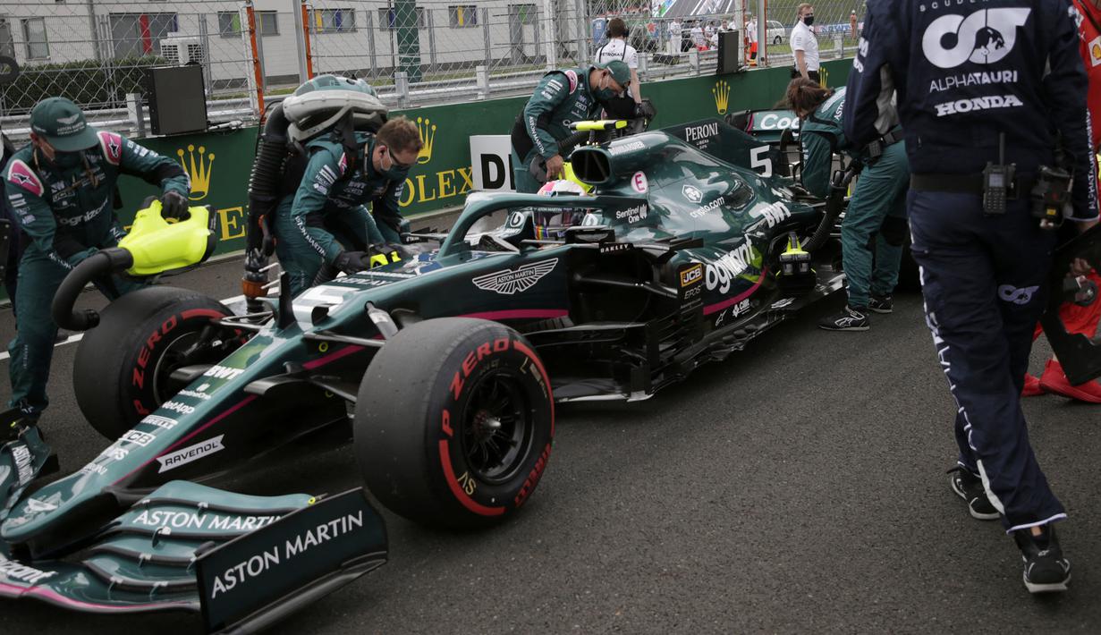Tim Aston Martin yakin jika masalah dengan pompa bahan bakar yang membuat Vettel berhenti sebelum memasuki Parc Ferme dapat menjelaskan permasalahan tersebut. Mereka juga berniat mengajukan banding setelah melihat hasil dari pemeriksaan tim FIA. (Foto: AFP/Pool/Florin Goga)
