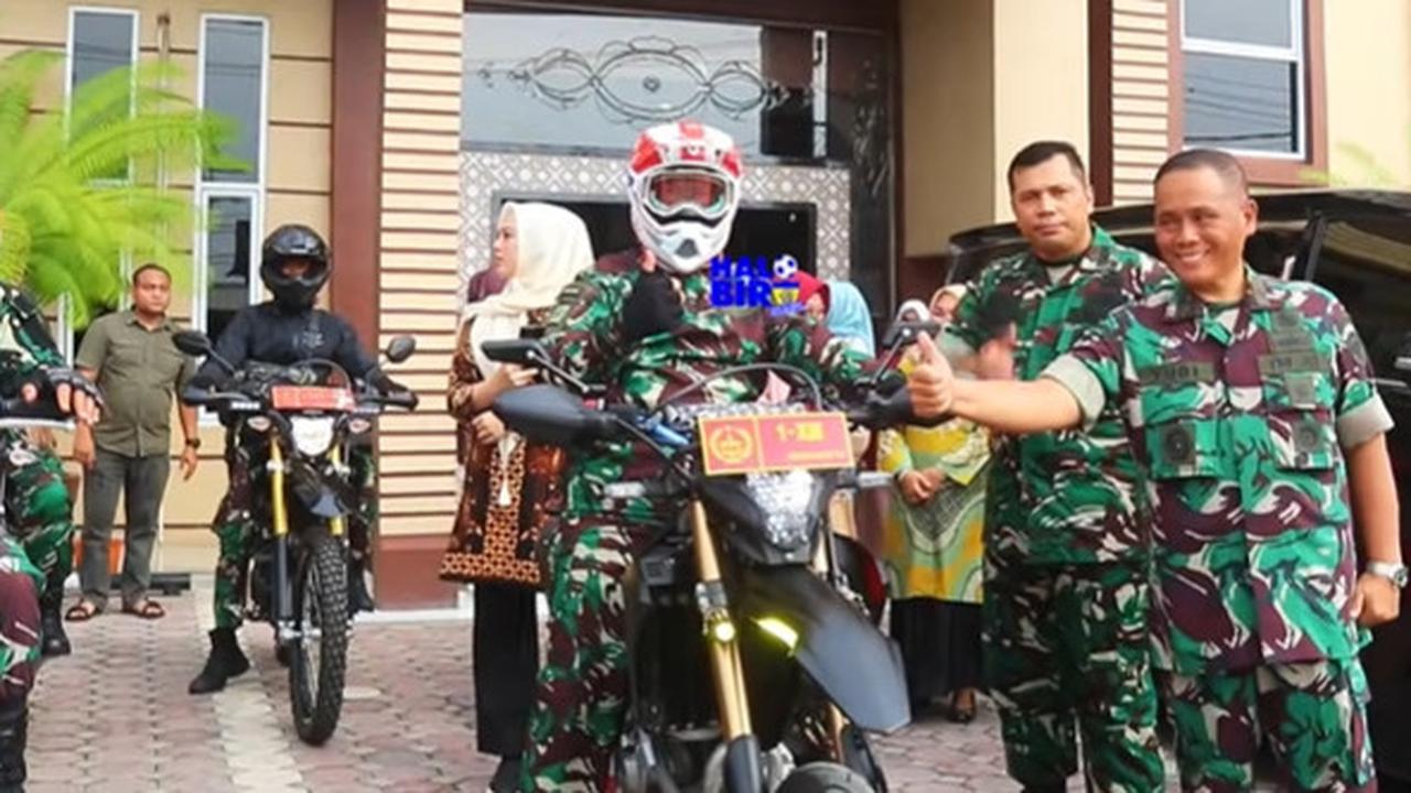 Puluhan Tahun Tidak Bertemu, Letjen Kunto Arief Sambangi Mantan Anak Buahnya Pakai Motor Sampai Berpelukan Haru