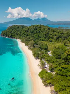 Manado jadi destinasi liburan akhir tahun beda, bisa eksplorasi apa saja? (Marriott Manado Resort & Spa)