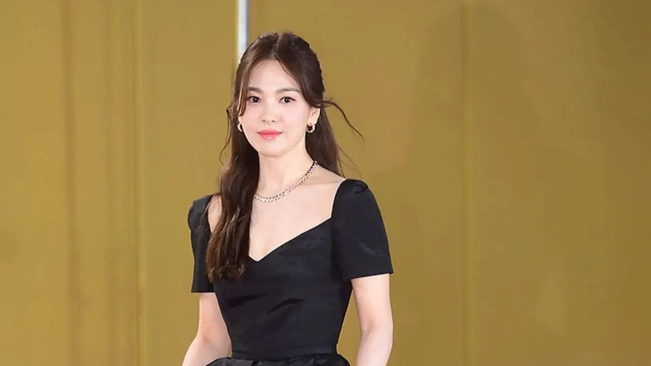 Song Hye Kyo Sabet Daesang di Blue Dragon Series Awards 2023, Ini Reaksi Warganet di Twitter