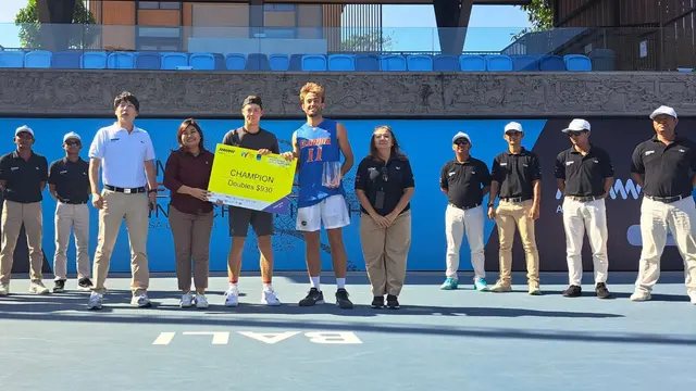 Alexander Chang juara di ganda putra