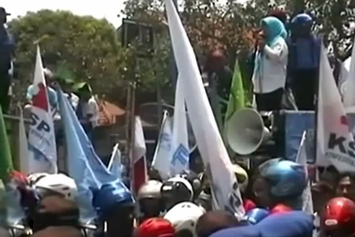 (Lip6 Malam) Demo-Buruh